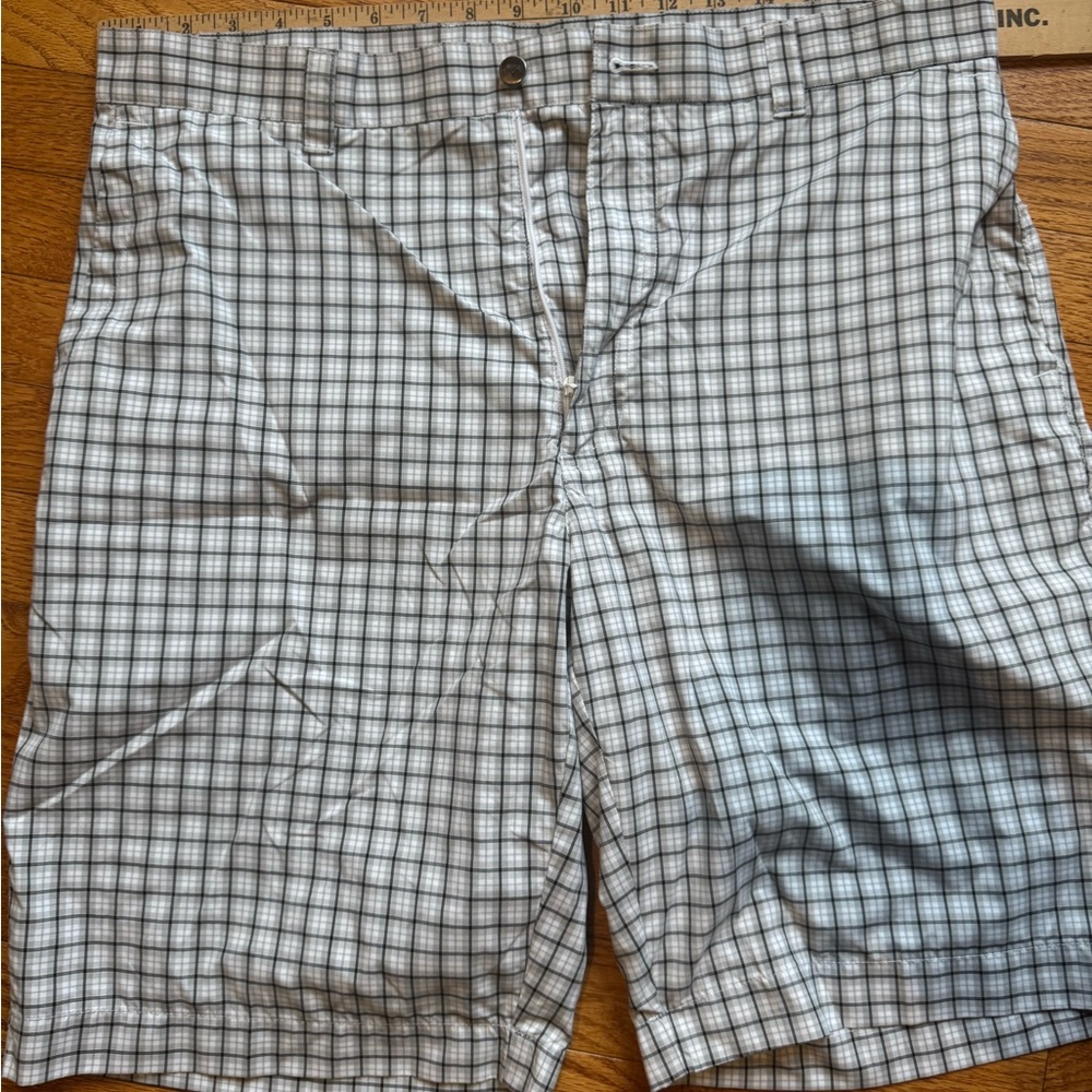 Callaway Men's Plaid Athletic Golf Shorts - Gray and White #3